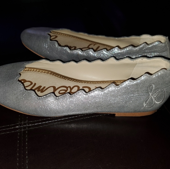 Sam Edelman silver scallop design leather flats - Picture 5 of 5